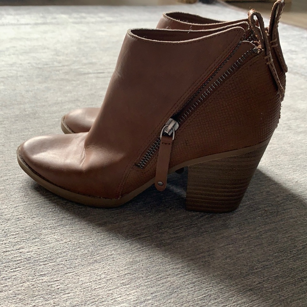Camel colored Booties